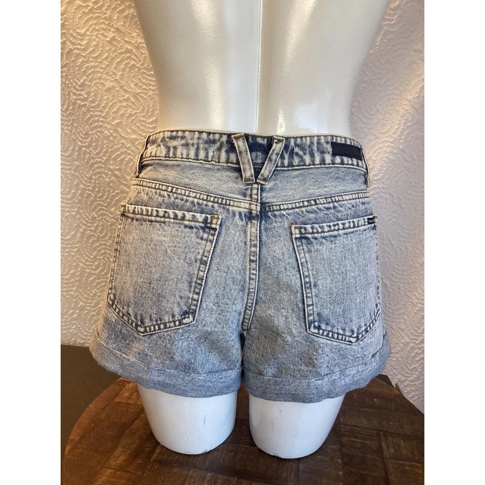 Volcom Women’s Jean Shorts Boyfriend Fit Stone Wash Denim Size 26